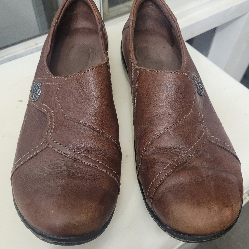 Clarks Bendables  size 9M